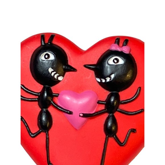 HALLMARK RED HEART LOVE BUGS VALENTINE LAPEL PIN - Picture 2 of 6